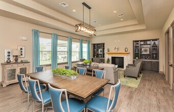 The Green Jay in McAllen, TX - Building Photo - Interior Photo