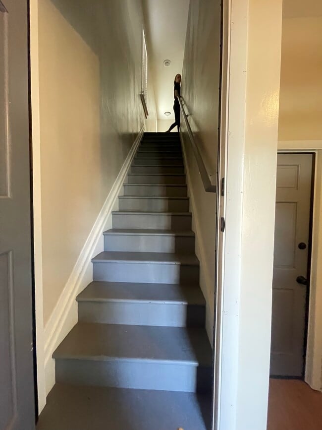 437 Loras Blvd in Dubuque, IA - Building Photo - Building Photo