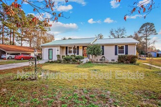 6525 Senator Dr in Fayetteville, NC - Building Photo - Building Photo