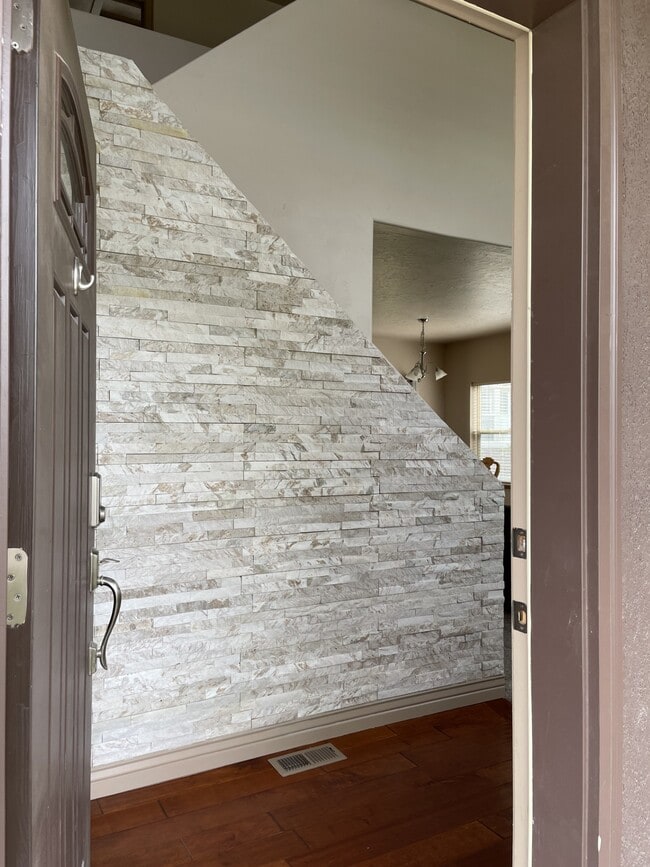 5079 Fortrose Dr in Herriman, UT - Building Photo - Building Photo