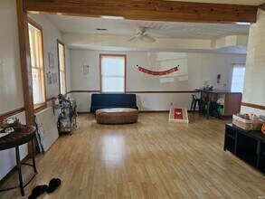 405 E 15th St in Bloomington, IN - Foto de edificio - Building Photo