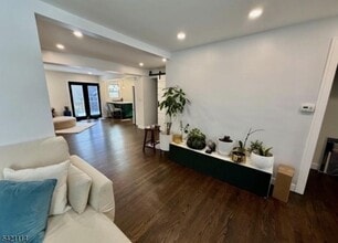 321 Minute Arms Rd in Union, NJ - Building Photo - Building Photo