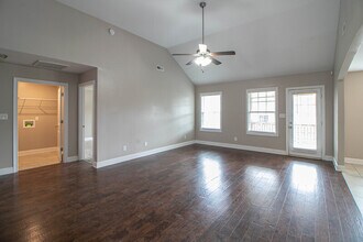 151 Ambridge St in Oak Grove, KY - Building Photo - Building Photo