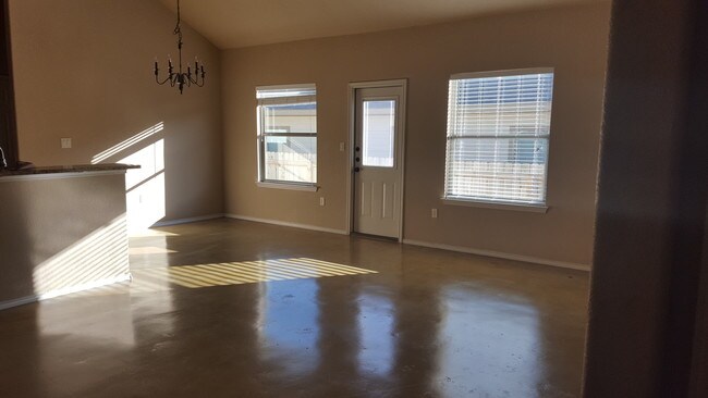 1036 Carolyn Cove-Unit -1 in New Braunfels, TX - Building Photo - Building Photo