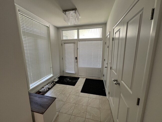 334 Lysander Pl in Ottawa, ON - Building Photo - Building Photo