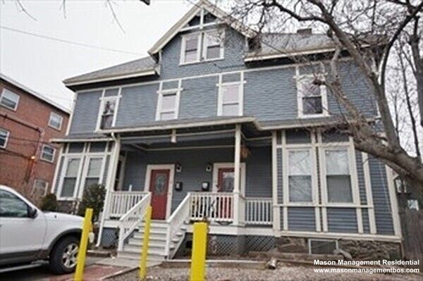 40 Gardner St, Unit 1 in Boston, MA - Foto de edificio