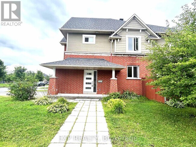848 Ashenvale Way in Ottawa, ON - Building Photo - Building Photo