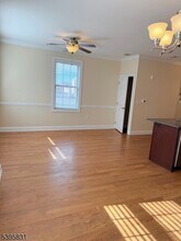 1 Elizabeth St in Raritan, NJ - Building Photo - Building Photo