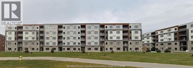 property at 2600 Sandwich W Pkwy
