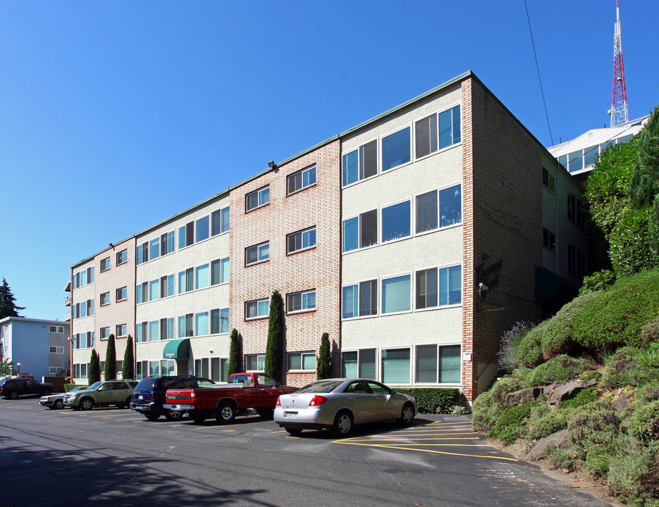 The Townvue Apartments in Seattle, WA - Foto de edificio