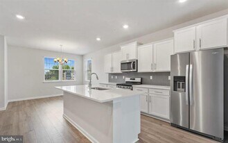 8710 Cherrybark Rd in Clinton, MD - Building Photo