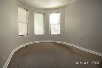 5612 S Michigan Ave in Chicago, IL - Building Photo - Building Photo