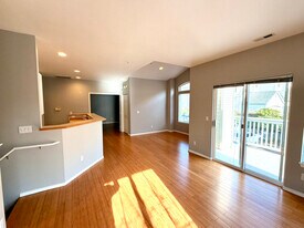 440 S 51st Ct in Renton, WA - Building Photo