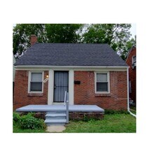 18703 Waltham St in Detroit, MI - Building Photo