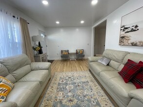 11 Raymond Pl in Hawthorne, NJ - Foto de edificio - Building Photo