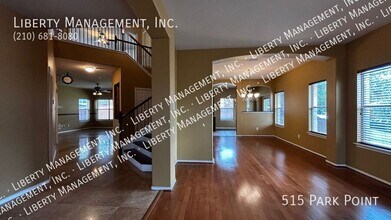 515 Park Point in San Antonio, TX - Building Photo - Building Photo