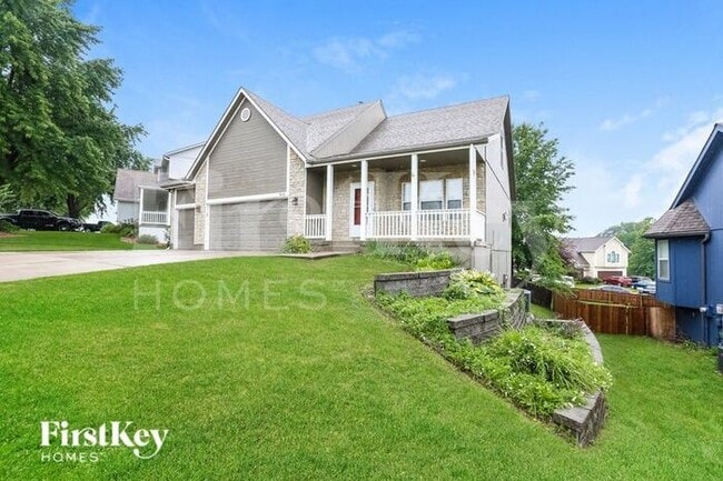 800 Red Maple Dr in Liberty, MO - Building Photo - Building Photo