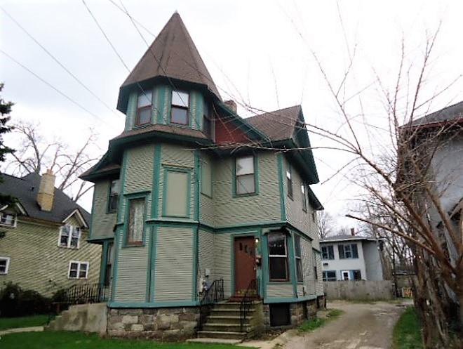 815 W Kalamazoo Ave in Kalamazoo, MI - Building Photo