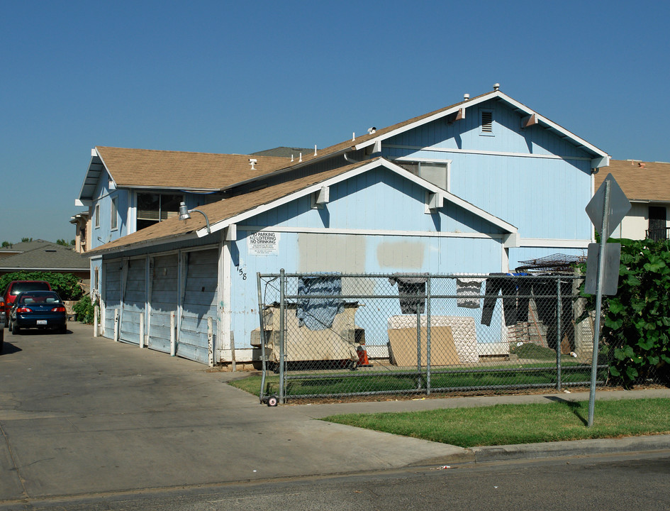 758-810 S Adler Ave in Fresno, CA - Foto de edificio