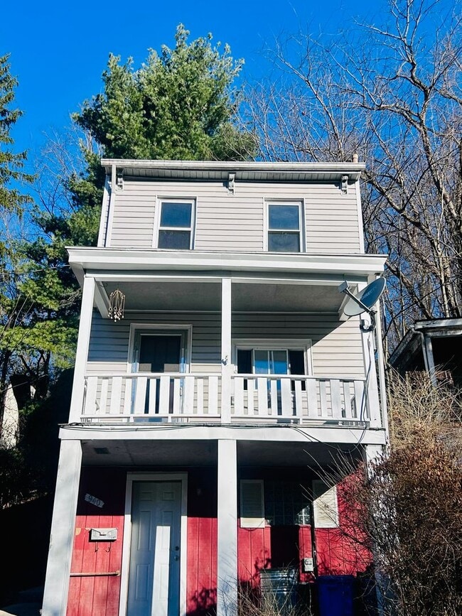 property at 940 Rothpletz St