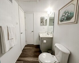 1071 Clayton Ln in Austin, TX - Building Photo - Building Photo