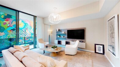 1000 Brickell Plz, Unit # TH1812 in Miami, FL - Building Photo - Building Photo