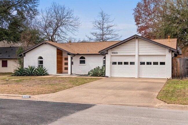 9300 Meadow Vale in Austin, TX - Building Photo - Building Photo