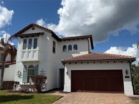 10799 Royal Cypress Way in Orlando, FL - Building Photo