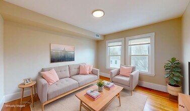 1588 Cambridge St, Unit F in Cambridge, MA - Foto de edificio - Building Photo