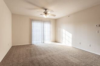 Watermill Park Apartments in Springfield, MO - Building Photo - Interior Photo