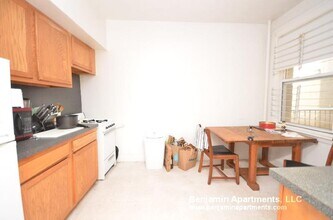 1632 Commonwealth Ave, Unit 5 in Boston, MA - Building Photo - Building Photo