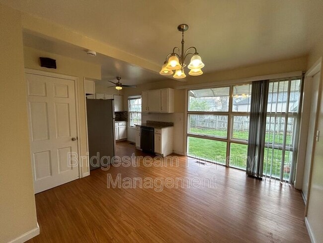 1944 Malcom Dr in Dayton, OH - Building Photo - Building Photo