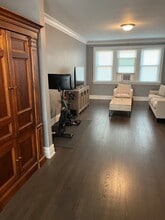 4 S Stone Ave, Unit 4 S Stone in La Grange, IL - Building Photo - Building Photo