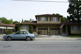 1641-1645 Union Ave in Redwood City, CA - Building Photo - Building Photo