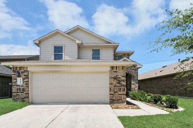 property at 15439 Cipres Verde St