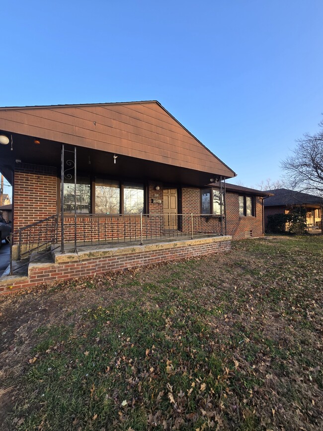714 S Fabrique Dr in Wichita, KS - Building Photo - Building Photo