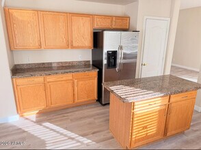 17640 N 17th St in Phoenix, AZ - Building Photo - Building Photo