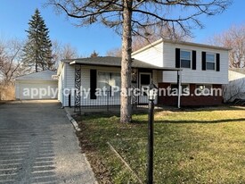 8129 Crousore Rd in Indianapolis, IN - Building Photo