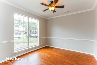 18514 Skippers Helm in Humble, TX - Foto de edificio - Building Photo