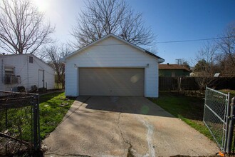 6408 Gilbert Dr in Little Rock, AR - Building Photo - Building Photo