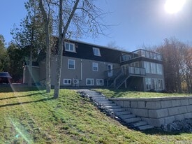 18 Forresters Rd in Quispamsis, NB - Building Photo