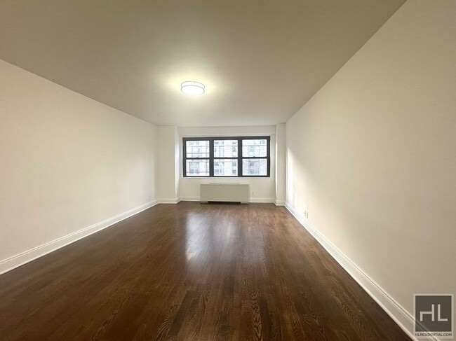 East 89 Street, Unit 4K in New York, NY - Foto de edificio - Building Photo