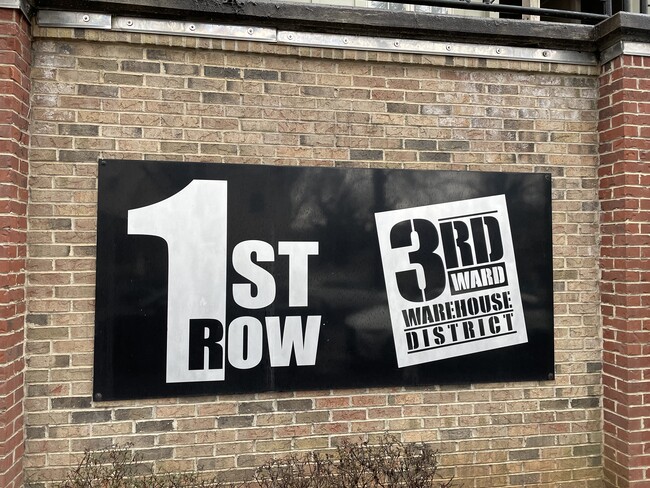 1101 W 1st St, Unit Unit 303 in Charlotte, NC - Building Photo - Building Photo