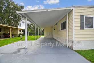 242 Country Ln in Plant City, FL - Building Photo - Building Photo
