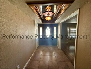 1541 W Pamela Ct in Porterville, CA - Building Photo - Building Photo