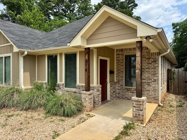 314 E 1st St in Tyler, TX - Building Photo - Building Photo
