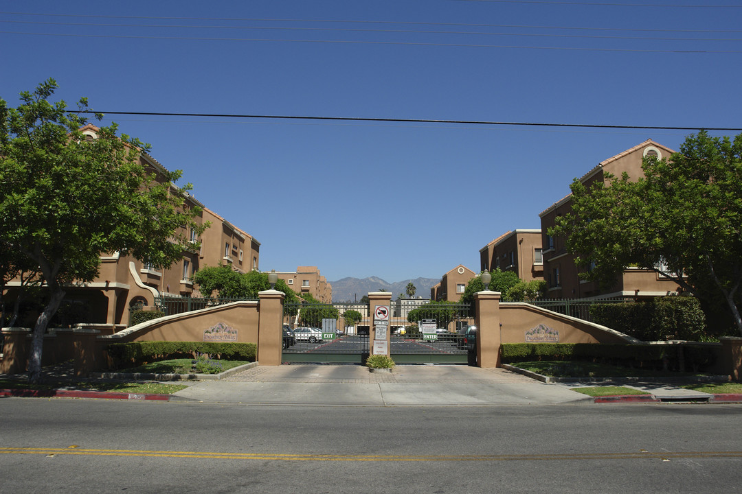 Broadway Village in San Gabriel, CA - Building Photo