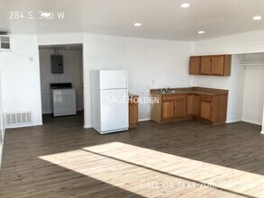 284 S 3rd W in Mountain Home, ID - Building Photo - Building Photo