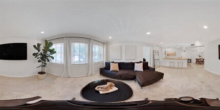 615 NE 12th Ave in Fort Lauderdale, FL - Building Photo - Building Photo