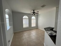 4405 SW 160th Ave, Unit #103 OVERSIZE UNIT in Miramar, FL - Building Photo - Building Photo